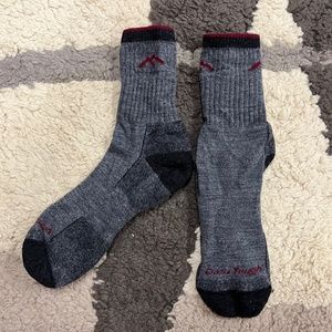 Darn Tough Men's Hiker Boot Midweight Merino Wool Hiking Sock (Large)